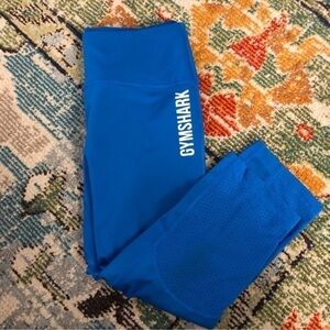 Gymshark || Pulse Capri Leggings (M)